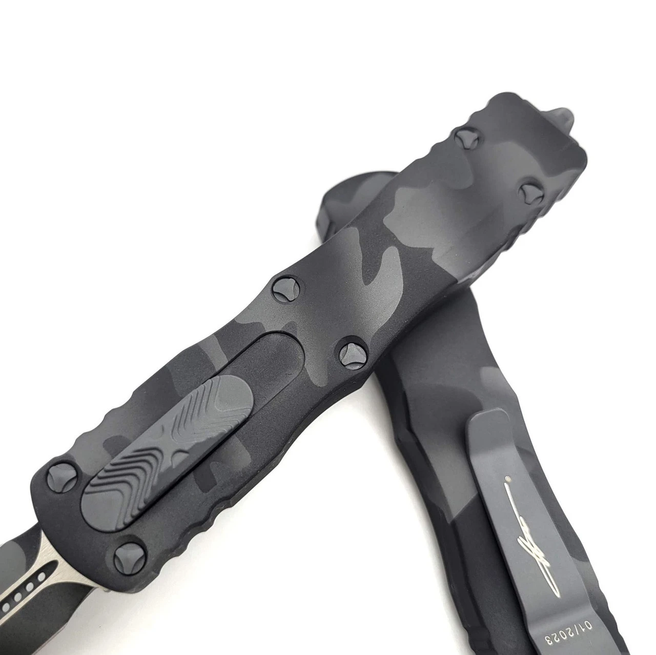 Microtech 225-1UCS Dirac Urban Camo Double Edge 3 Microtech 225-1UCS Dirac Urban Camo Double Edge - Image 3