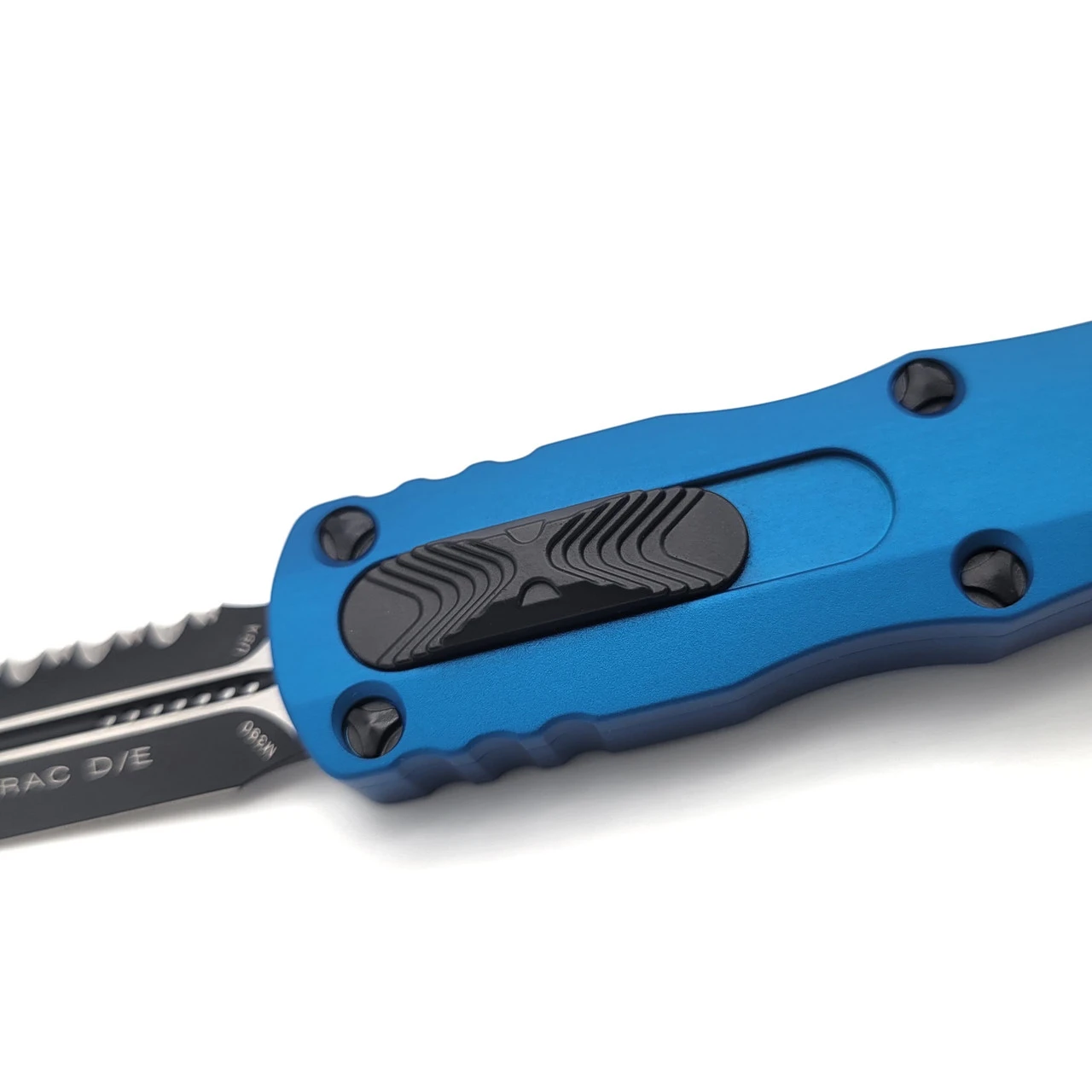 Microtech 225-3BL Blue Dirac Double Edge Full Serrated 2 Microtech 225-3BL Blue Dirac Double Edge Full Serrated - Image 2