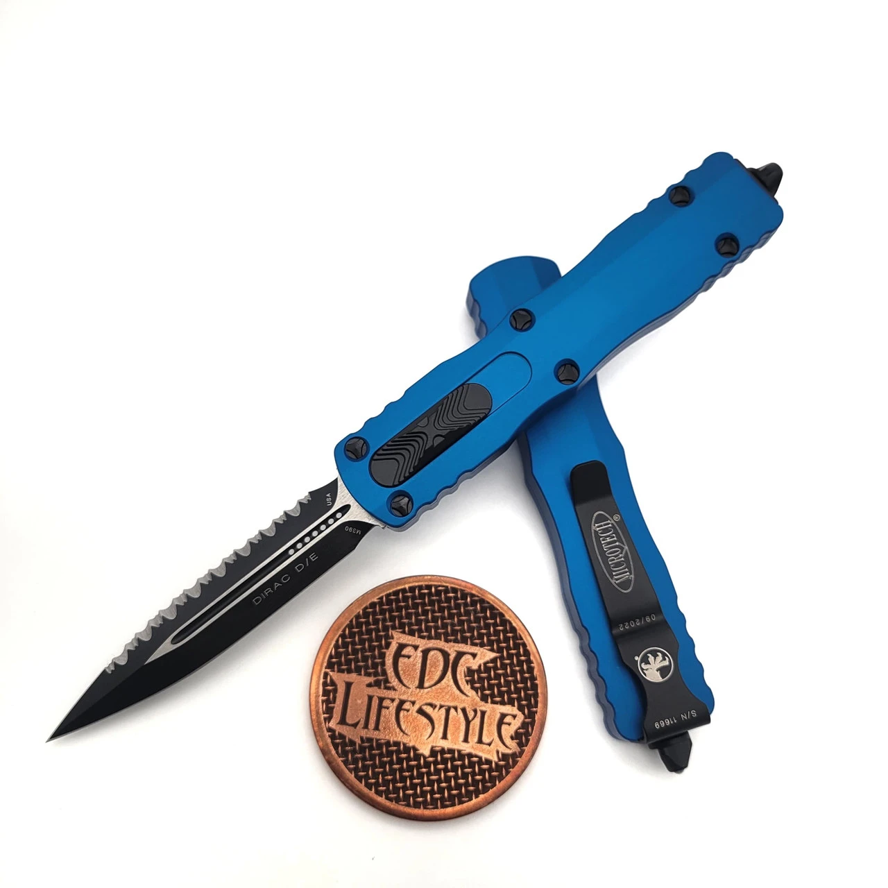 Microtech 225-3BL Blue Dirac Double Edge Full Serrated 1 Microtech 225-3BL Blue Dirac Double Edge Full Serrated