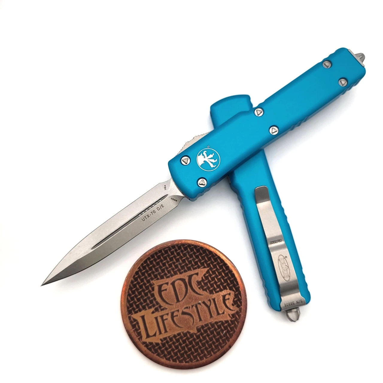 Microtech UTX-70 147-10TQ Turquoise Double Edge Stonewash 1 Microtech UTX-70 147-10TQ Turquoise Double Edge Stonewash