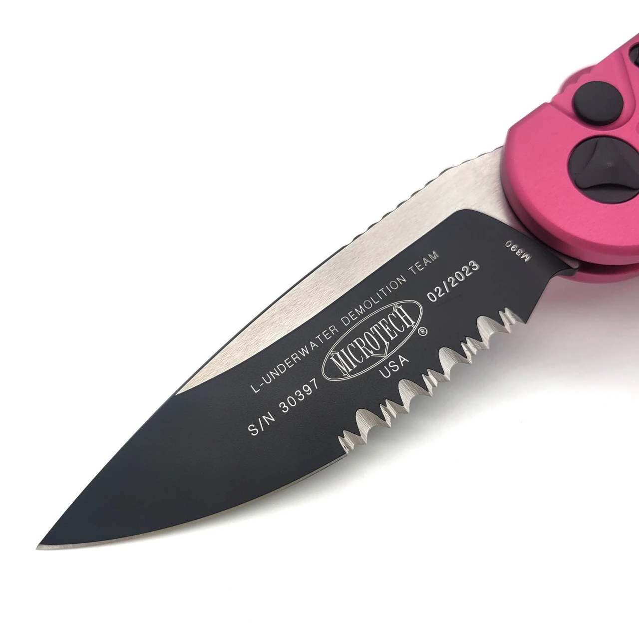 Microtech L.U.D.T. 135-2PK Pink Standard LUDT Partial Serrated Two Tone 6 Microtech L.U.D.T. 135-2PK Pink Standard LUDT Partial Serrated Two Tone - Image 6