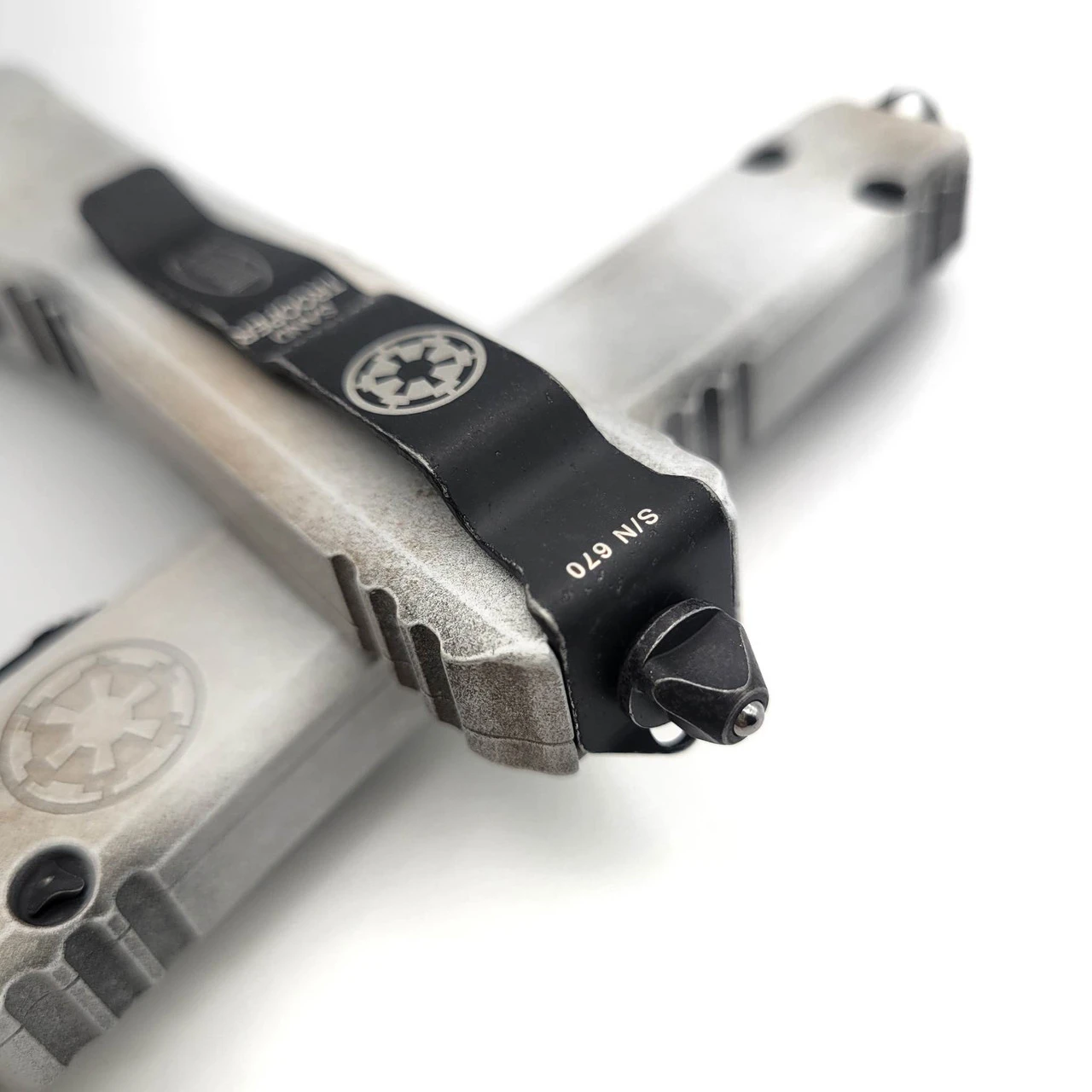 Microtech Ultratech 121-2SAD Star Wars Sand Trooper Single Edge Deep Engraved Partial Serrated 4 Microtech Ultratech 121-2SAD Star Wars Sand Trooper Single Edge Deep Engraved Partial Serrated - Image 4