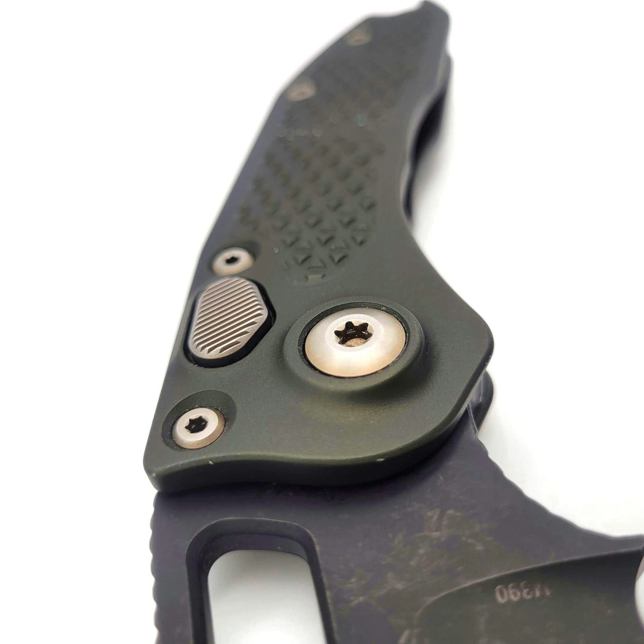 Microtech Knives A S/E Auto Stitch 169-1DLCOD OD Green DLC Single Edge - Pre-owned 4 Microtech Knives A S/E Auto Stitch 169-1DLCOD OD Green DLC Single Edge - Pre-owned - Image 4