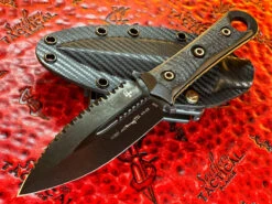 Microtech/Borka Blades SBD Dagger DLC Full Serrated W/ Carbon Fiber Scales Signature Series