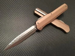 Microtech Cypher Double Edge Stonewashed Full Serrated Tan